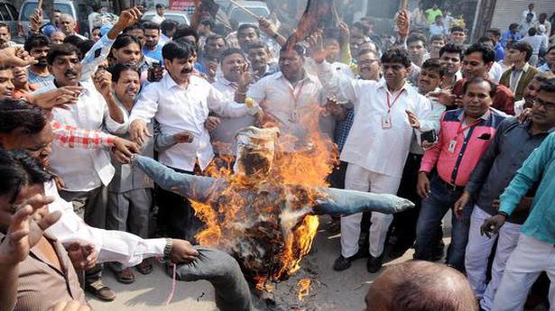 Strike by sanitation workers spreads ahead of Diwali