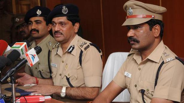 Police interact with public in Madurai - The Hindu - The Hindu