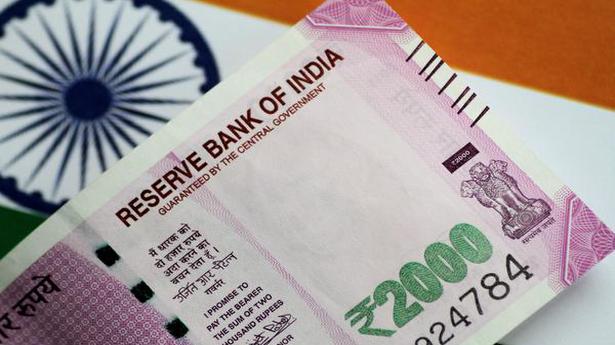 Rupee gains for 2nd straight session, settles at 74.46/U.S. dollar