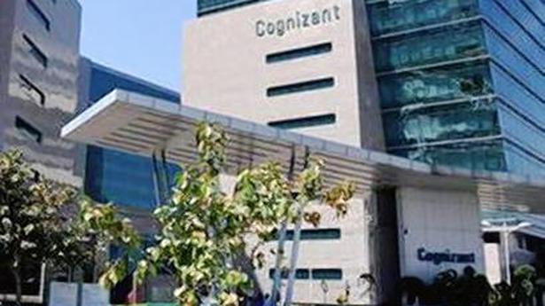 Cognizant Q2 net income up 41.8% to $512 million; to hire 1 lakh people this year