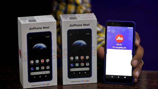Jio becomes 1st operator to bring mobile connectivity to Demchok, offers 4G services