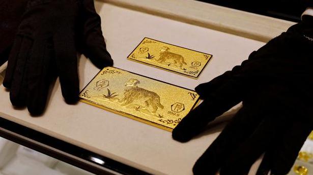 Gold tumbles ₹ 191; silver plunges ₹ 1,062