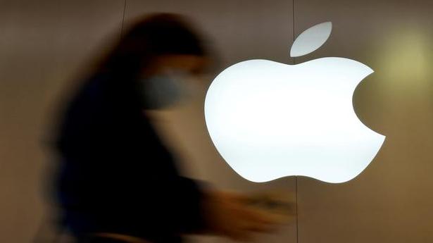 Apple becomes first company to hit $3 trillion market value, then slips