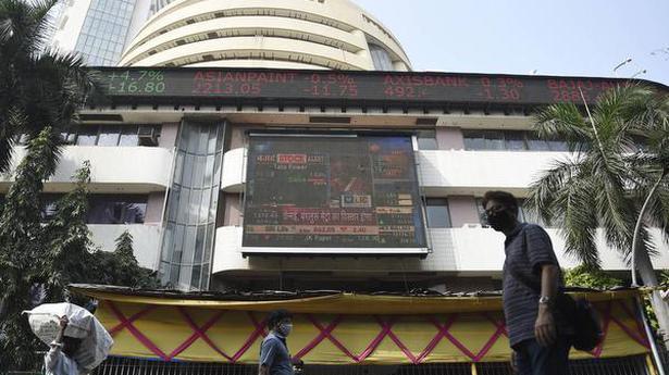 Business Live: Indian indices open flat on Monday