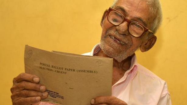Tamil Nadu Assembly polls | 102-year-old man casts postal ballot vote from home in Tiruchi