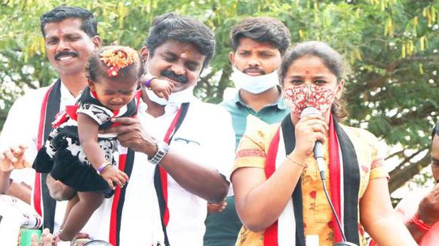 Tamil Nadu Assembly polls | Vijayabaskar’s teen daughter joins campaign