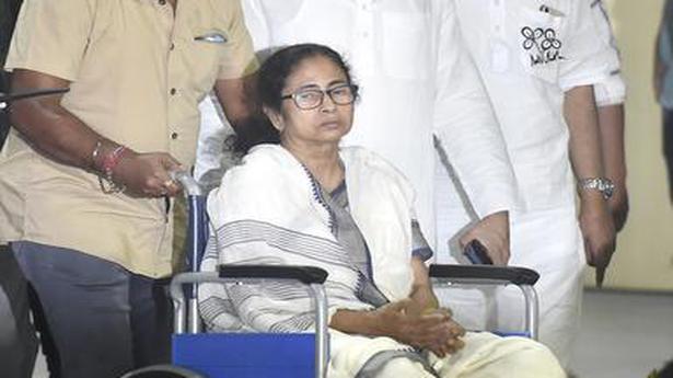 Mamata resumes poll campaign on a wheelchair