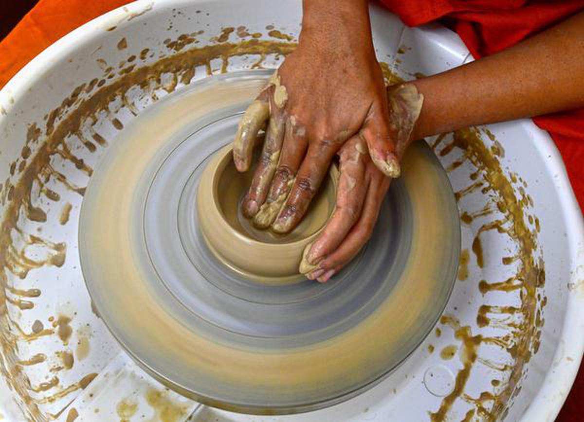 In Visakhapatnam, a pottery workshop helps participants to engage in a therapeutic experience