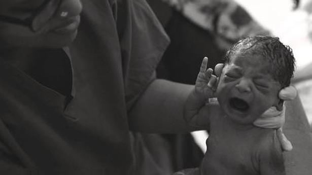 The photographer who chronicles childbirth