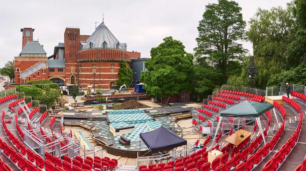 Royal Shakespeare Company opens garden theatre by River Avon