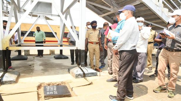 Railway Safety Commissioner inspects Tiruchi-Karaikudi electrified stretch
