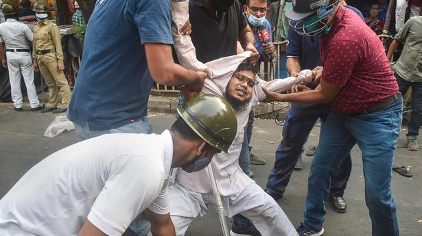 Protests continue over death of student leader  in Bengal