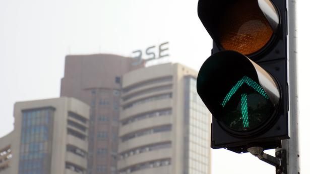 Markets succumb to fag-end sell-off; Sensex drops 49 points