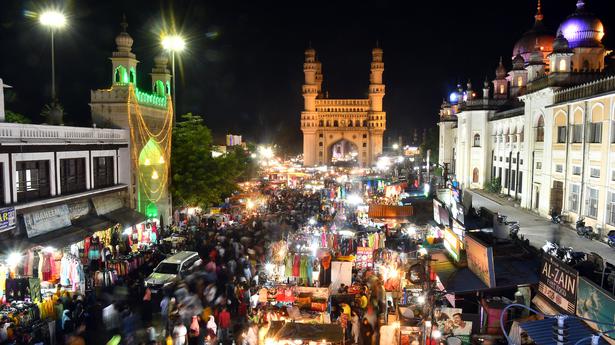 Last-minute Eid shopping enlivens Hyderabad markets