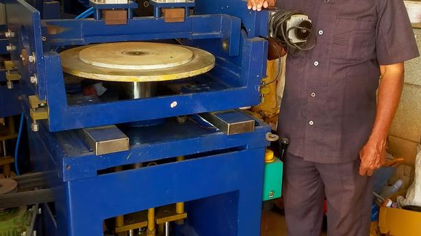 Entrepreneur builds replica of Chinese synthetic gem cutting machine