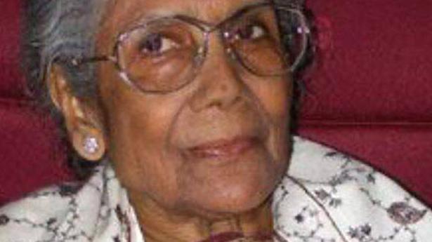 Legendary Bengali singer Sandhya Mukhopadhyay passes away at 90