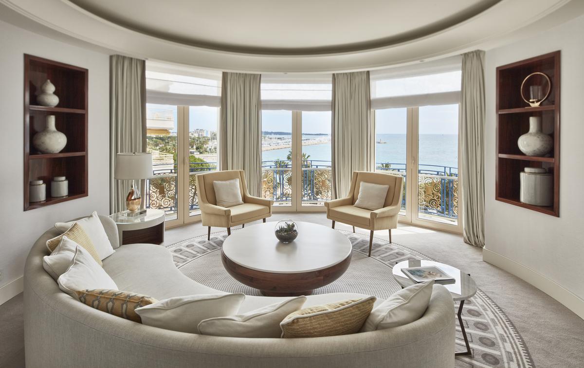 Prestige sea-view suite