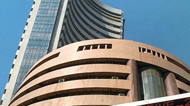 Markets fall for 3rd day; Sensex tumbles 568 points
