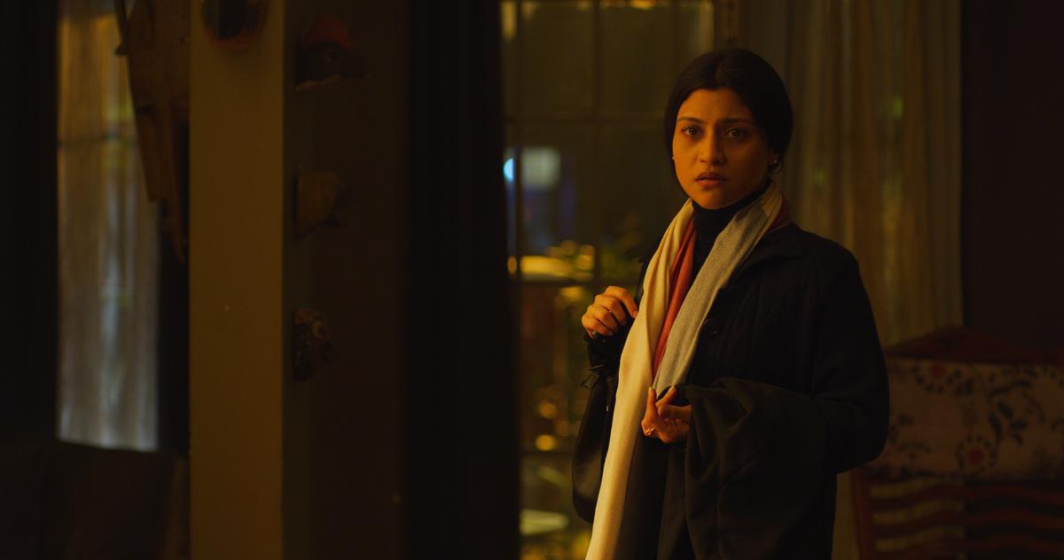 Konkona Sen in een still uit Aparna Sen's film 'The Rapist'  