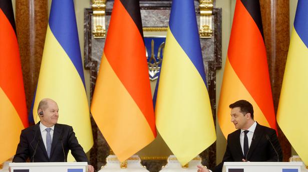 German Chancellor in Ukraine as fears of Russian invasion grow