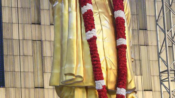 Madras High Court reserves orders on PIL against Karunanidhi’s statue in Tiruvannamalai