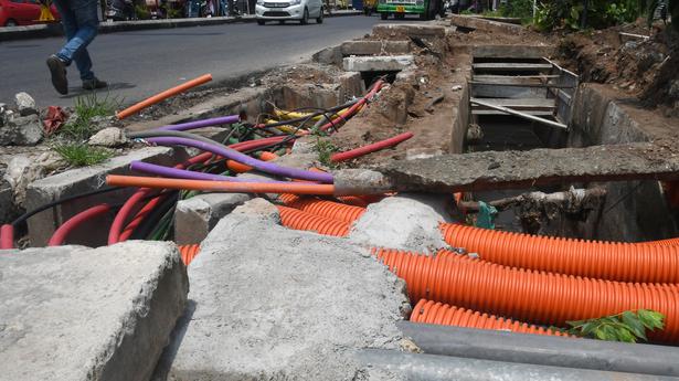 Footpaths on Kochi’s Banerjee Road turn deathtraps