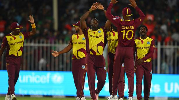Piala Dunia T20 |  Hindia Barat keluar dari perlombaan semifinal Piala Dunia T20 setelah kalah dari Sri Lanka