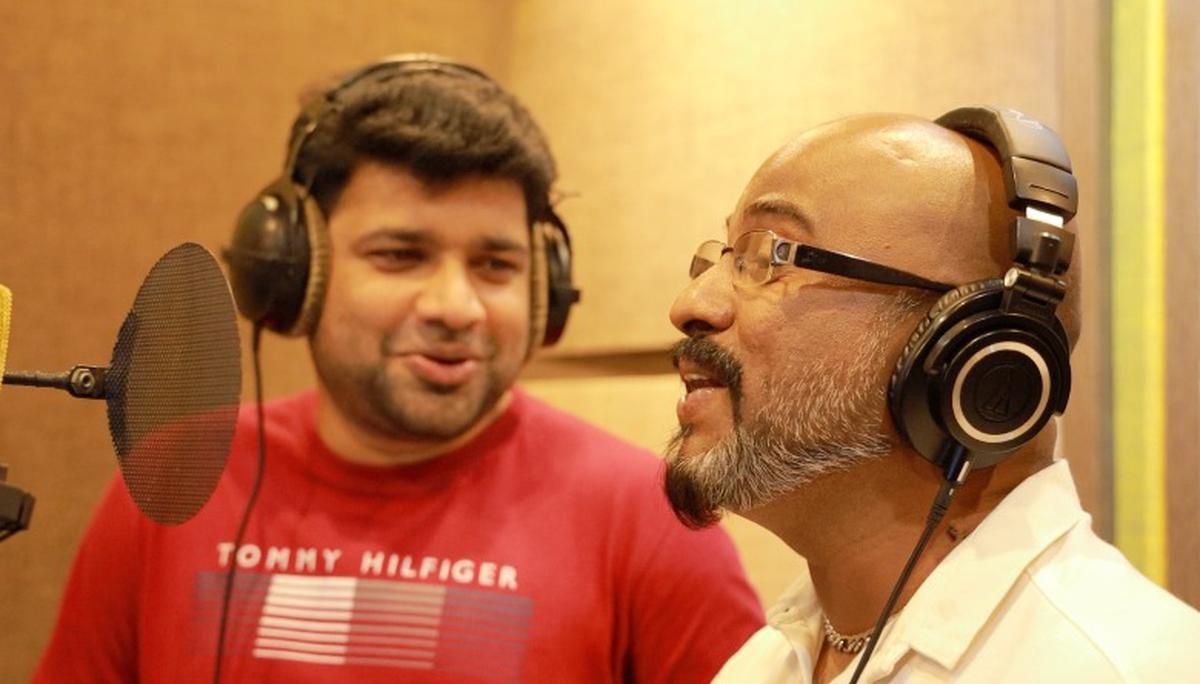 Stills from the recording of ‘Thironthoram’ song.