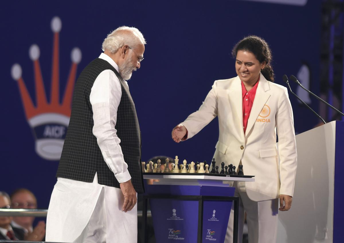 PM Modi flags off first-ever torch relay for Chess Olympiad - The Hindu