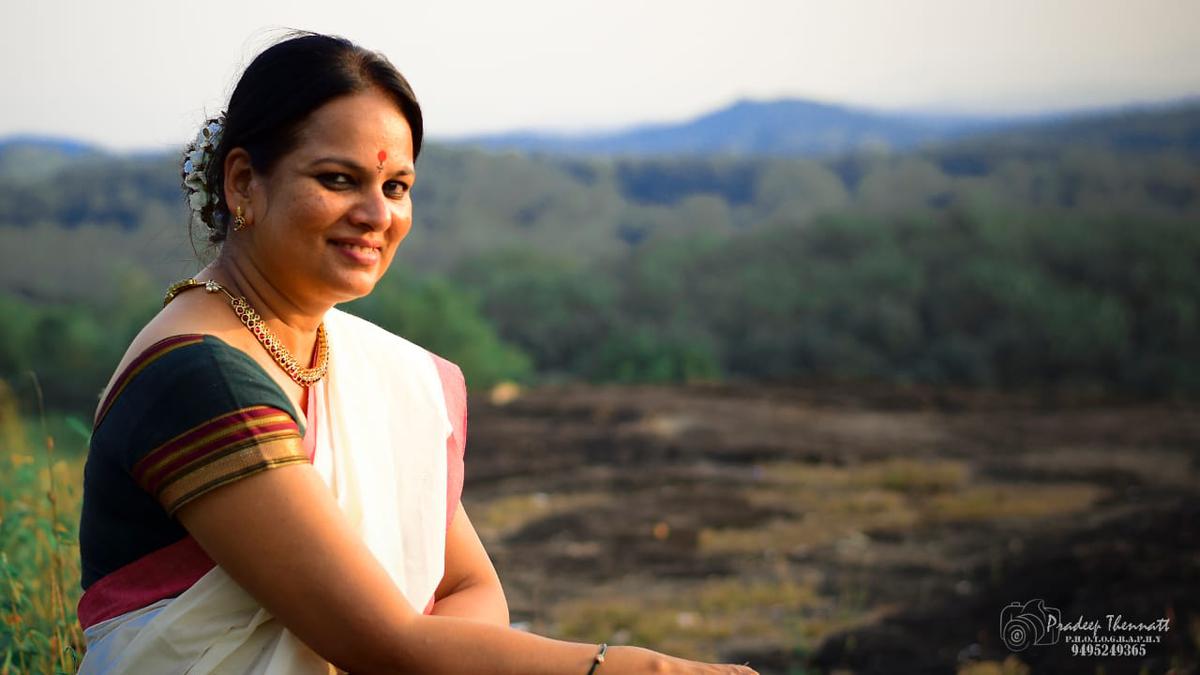 श्रुति शरण्यामी द्वारा निर्देशित लघु फिल्म 'हरिप्रिया' का एक दृश्य