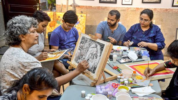 An art jamming session in Visakhapatnam brings out a plethora of creativity
