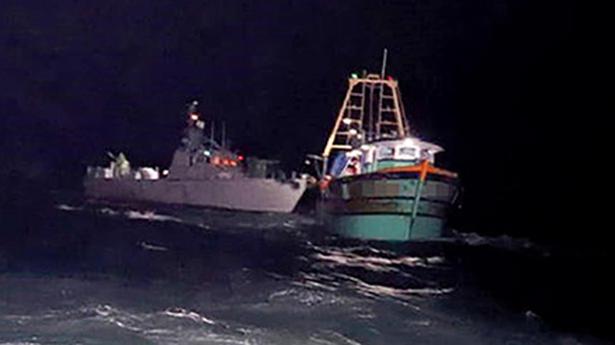 Eight fishermen held by Sri Lankan Navy near Katchatheevu