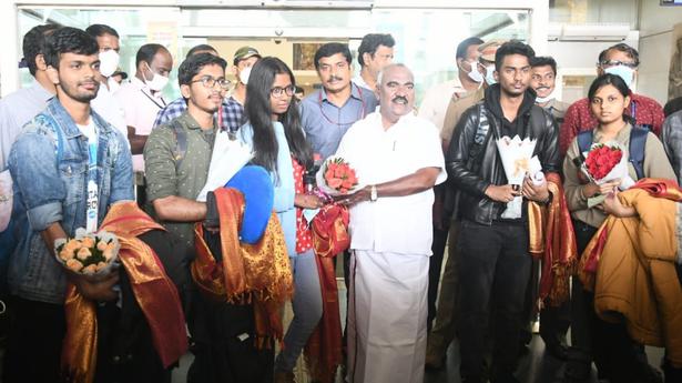 First batch of TN students who arrive from Ukraine, heave a sigh of relief, more students expected to arrive on Sunday evening