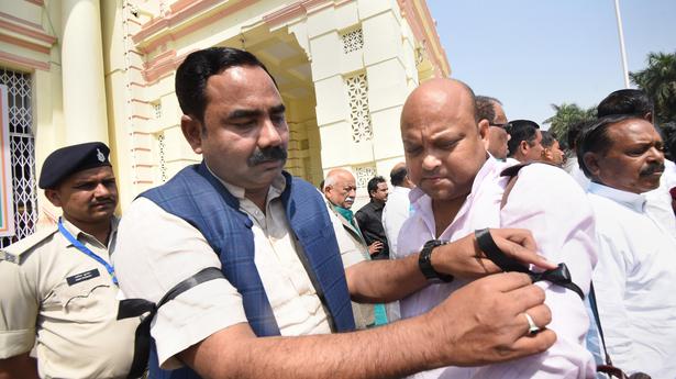 Ruckus in Bihar Assembly, Opposition demands apology from CM