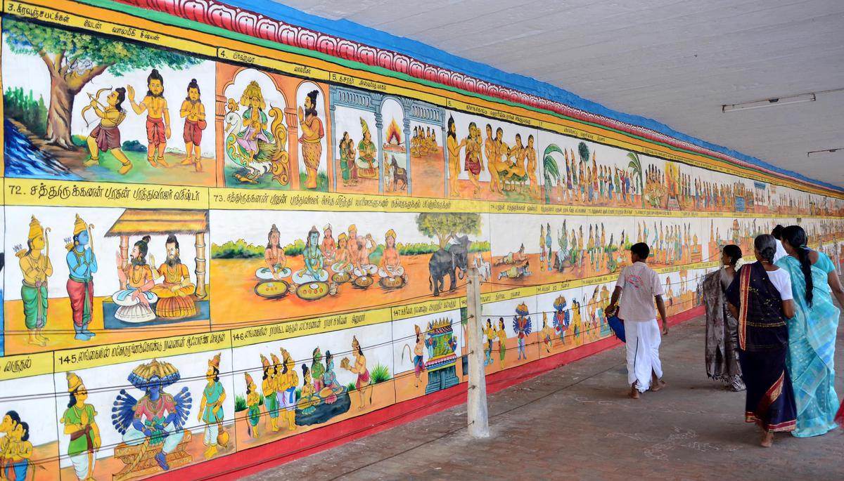 The painting depicting the story of Ramayana seen on one of the walls at Ramasamy Temple, in Kumbakonam, Thanjavur district.