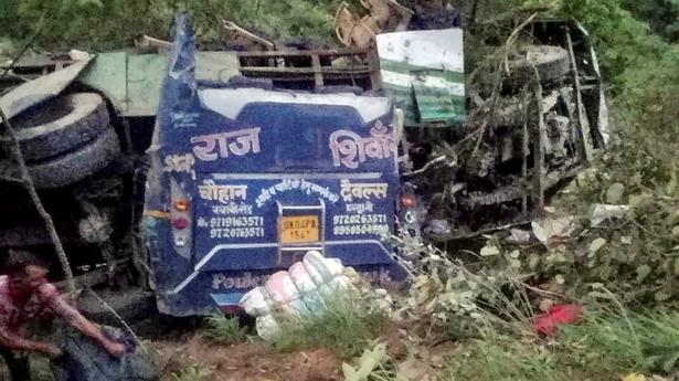 25 pilgrims killed as bus falls into gorge in Uttarakhand thumbnail