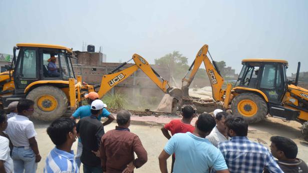 Bihar Police accused of demolishing nine huts in West Bengal's Malda