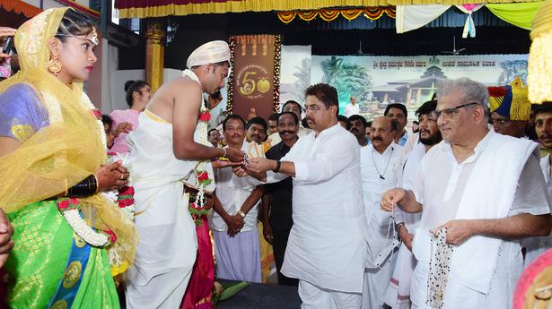 183 couples tie knot at mass marriage in Dharmasthala