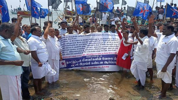 Protest seeking release of fishermen arrested by SL Navy