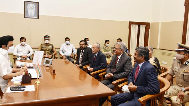 Fourth Police Commission members call on CM