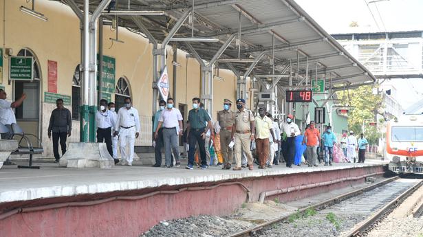 Officials inspect Katpadi, Jolarpet railway stations