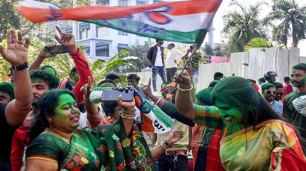 Trinamool countinues to sweep West Bengal municipal polls