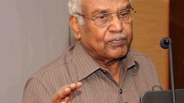 Teachers, colleagues pay rich tributes to M. Anandakrishnan
