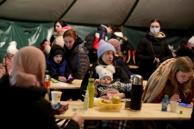 Refugees from Ukraine wait the Ukrainian-Slovakian border following Russia’s invasion of Ukraine, in Vysne Nemecke, Slovakia on March 4, 2022.