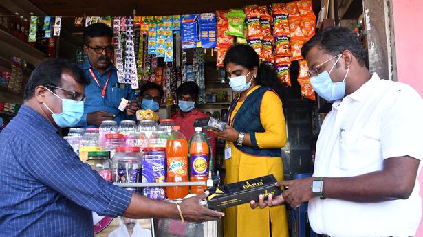 10 shops fined for selling tobacco products
