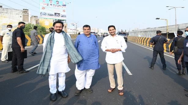 Centre will spend ₹3 lakh cr. for roads in A.P.: Gadkari