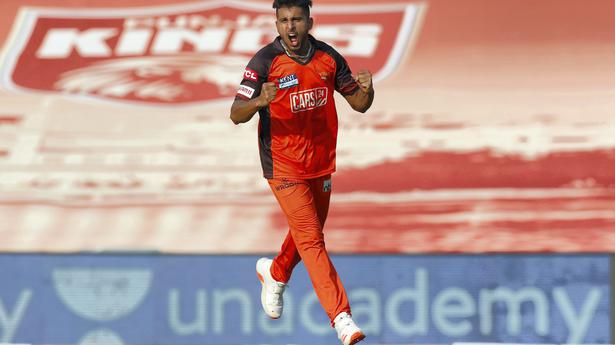 Sunrisers Hyderabad makes it four in a row