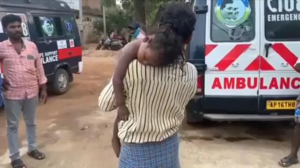 Man carrying his 2-year-old’s body on two-wheeler creates flutter in Tirupati