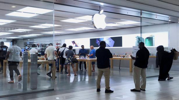 Apple to increase pay for U.S. workers
