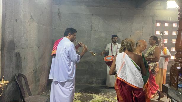 Amid ban on non-Hindu traders, Muslim family continues to render music in temples at Kaup